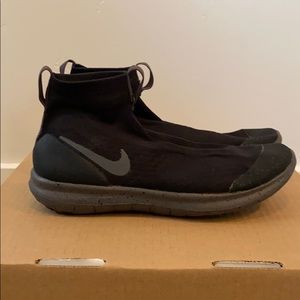 NikeLab H2O repel flyknit runner in size 5.5